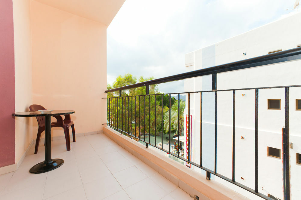 The Red Hotel By Ibiza Feeling - Adults Only San Antonio  Exterior photo