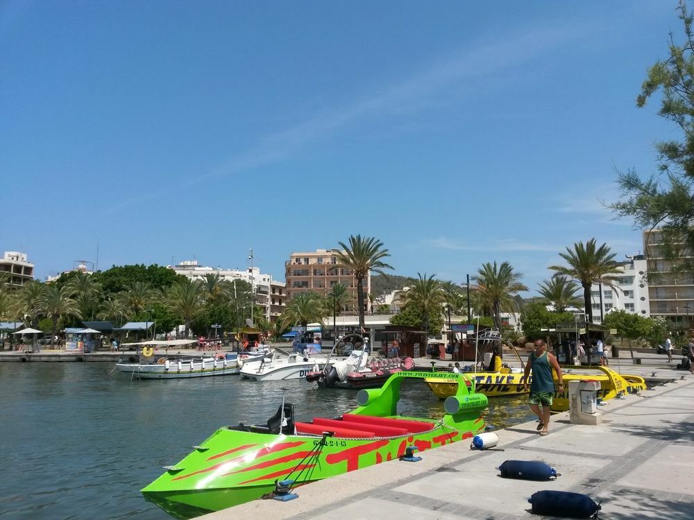 The Red Hotel By Ibiza Feeling - Adults Only San Antonio  Exterior photo