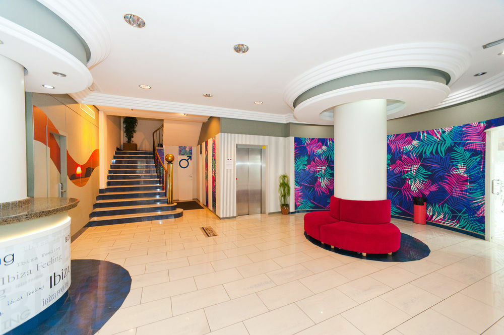 The Red Hotel By Ibiza Feeling - Adults Only San Antonio  Exterior photo