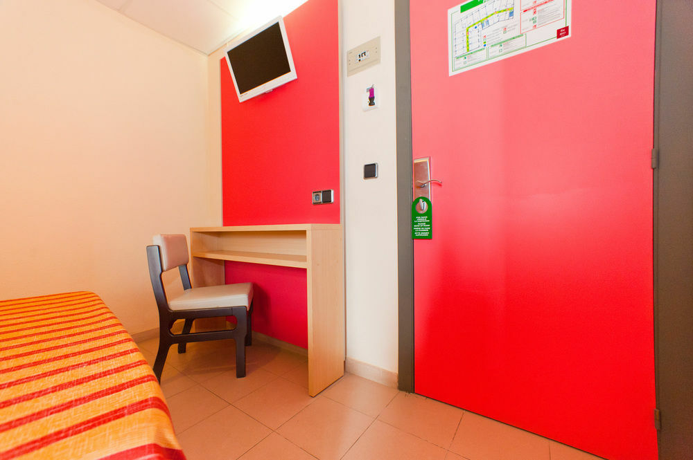 The Red Hotel By Ibiza Feeling - Adults Only San Antonio  Exterior photo